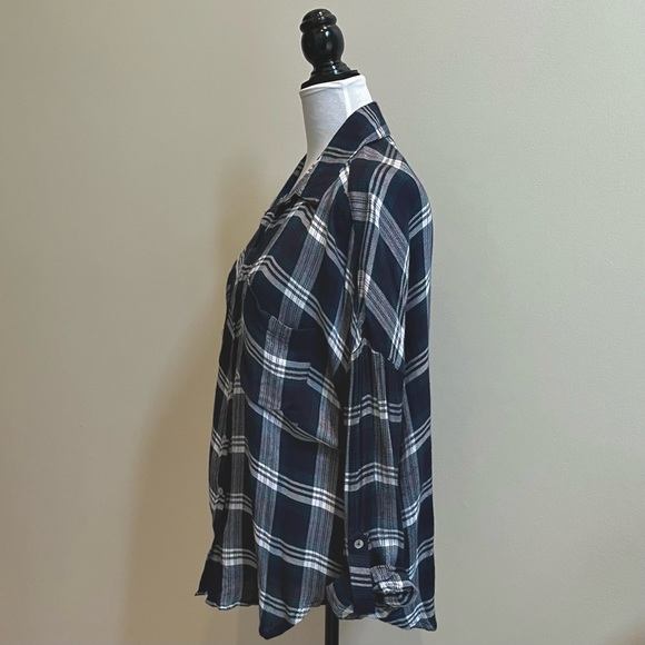 Charlotte Russe~Plaid Shirt~Size L~Navy, Green, Black and White - Picture 2 of 9
